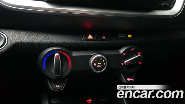 Kia Stonic Trendy, 2018 17
