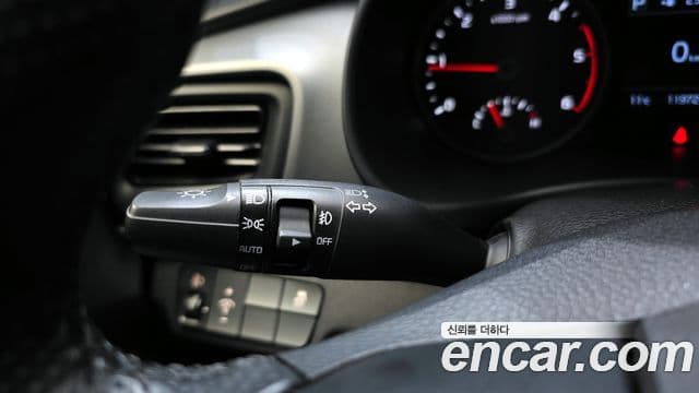 Kia Stonic Trendy, 2018 18