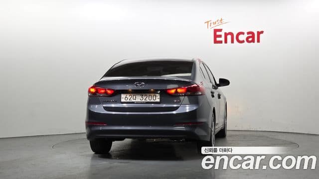 Hyundai Avante AD 1.6 GDI Value Plus, 2017 4