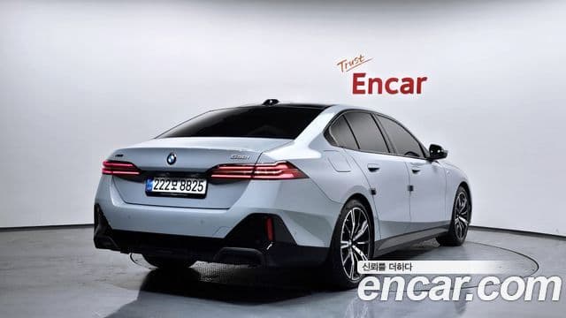 BMW 5시리즈 (G60) 530i xDrive M Sport, 2025 2