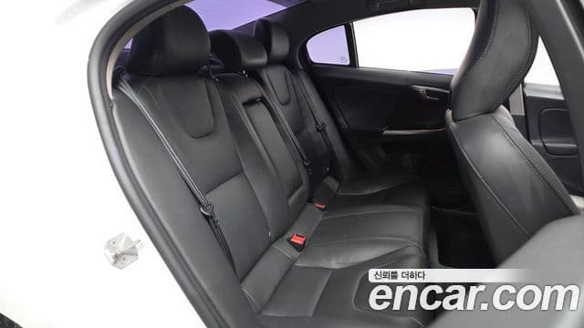 Volvo S60 2세대, 2018 12