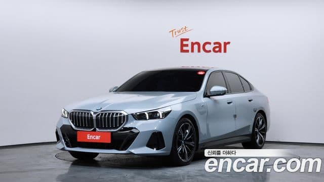 BMW 5시리즈 (G60) 530i xDrive M Sport, 2025 1