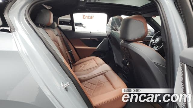 BMW 5시리즈 (G60) 530i xDrive M Sport, 2025 12