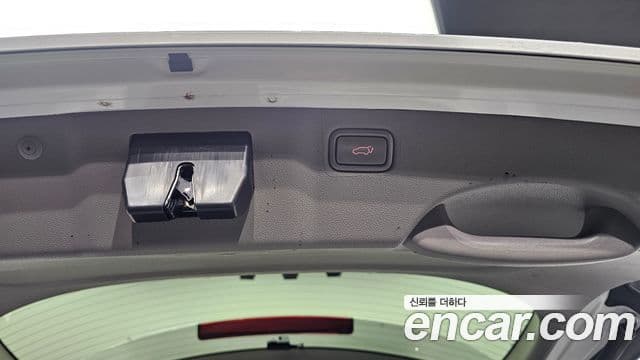 Kia All New Carnival VIP, 2018 20