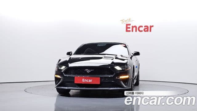 Ford Mustang купе, 2019 3