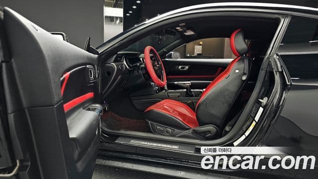 Ford Mustang купе, 2019 10