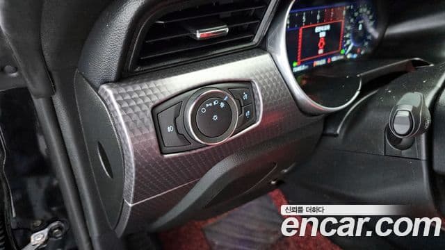 Ford Mustang купе, 2019 17