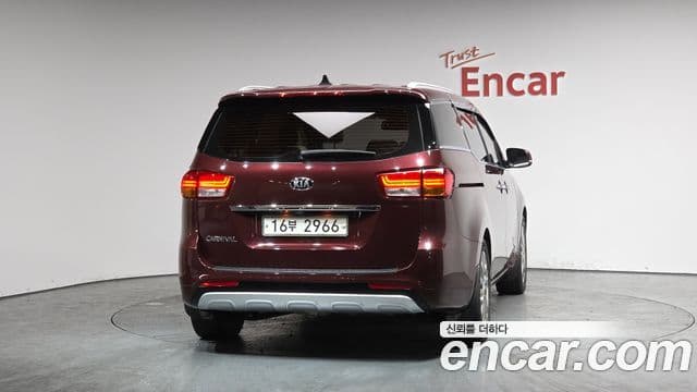 Kia All New Carnival Prestige, 2016 4