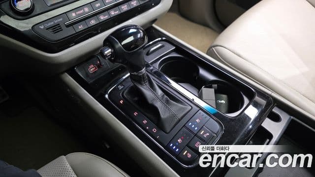 Kia All New Carnival Prestige, 2016 9