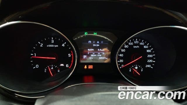 Kia The / новый New Carnival VIP, 2019 8