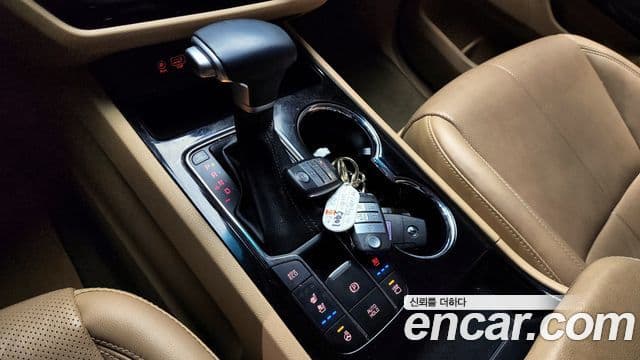 Kia The / новый New Carnival VIP, 2019 9