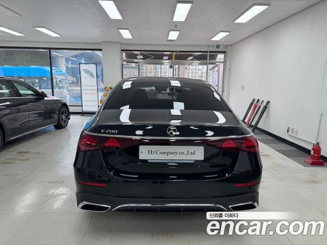 Mercedes-Benz E-класс W214 AMG Line, 2026 4