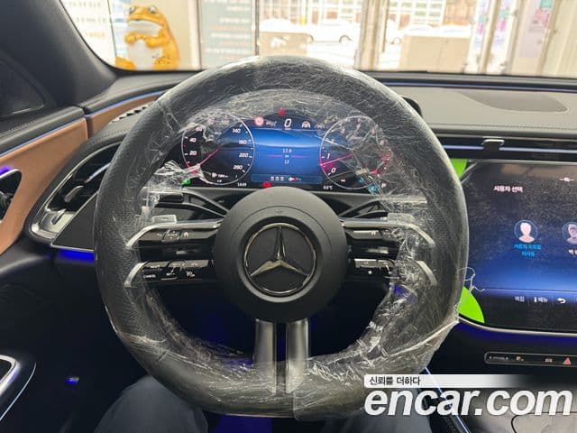 Mercedes-Benz E-класс W214 AMG Line, 2026 9