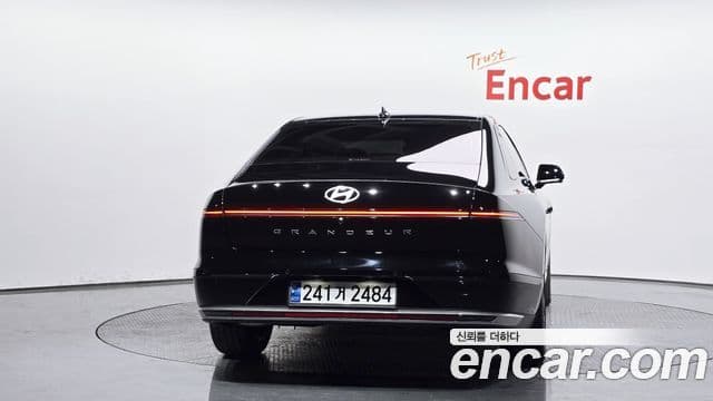 Hyundai Grandeur гибрид (GN7) Exclusive, 2025 4