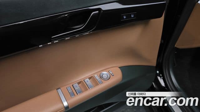 Hyundai Grandeur гибрид (GN7) Exclusive, 2025 17