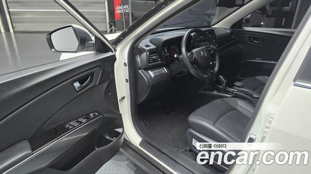 KG모빌리티(SsangYong) Berry New Tivoli V3, 2022 11