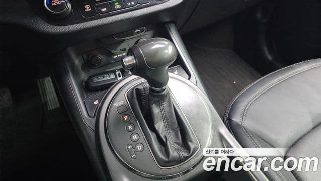 Kia Sportage R топовая версия, 2013 9