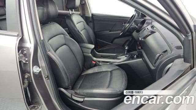 Kia Sportage R топовая версия, 2013 10