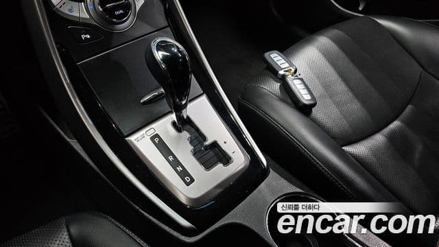 Hyundai Avante MD Premium, 2013 9