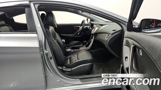 Hyundai Avante MD Premium, 2013 11
