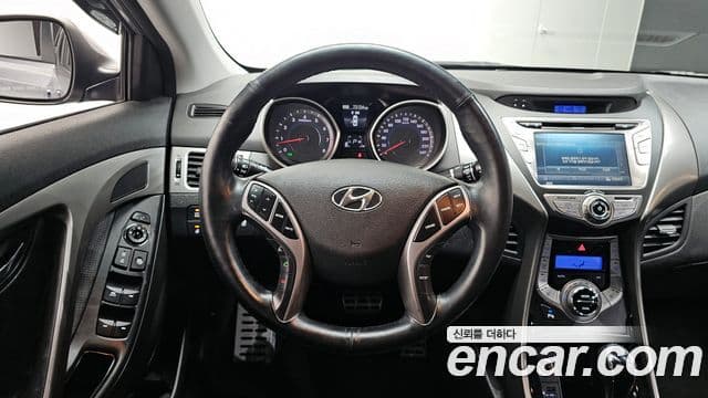 Hyundai Avante MD Premium, 2013 13