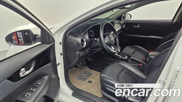 Kia The / новый New K3 2세대 Prestige, 2024 10