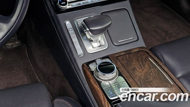 Genesis G90 Premium Luxury, 2019 9