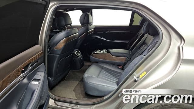 Genesis G90 Premium Luxury, 2019 12