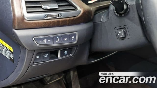 Genesis G90 Premium Luxury, 2019 16