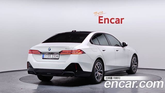 BMW 5시리즈 (G60) 520i M Sport, 2025 2
