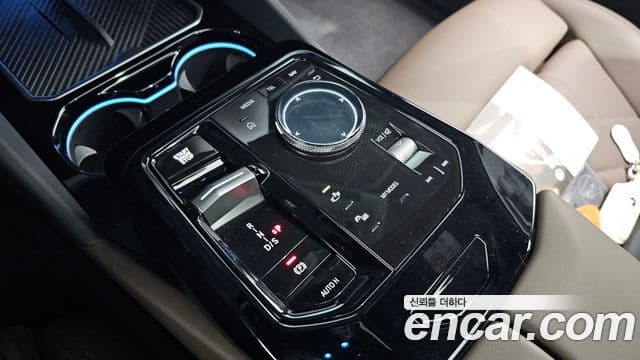 BMW 5시리즈 (G60) 520i M Sport, 2025 9