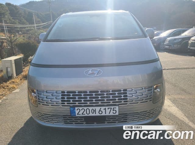 Hyundai Staria Modern, 2022 3