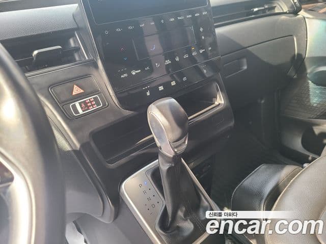 Hyundai Staria Modern, 2022 9