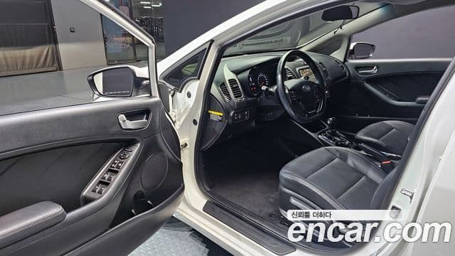 Kia The / новый New K3 Style, 2018 11