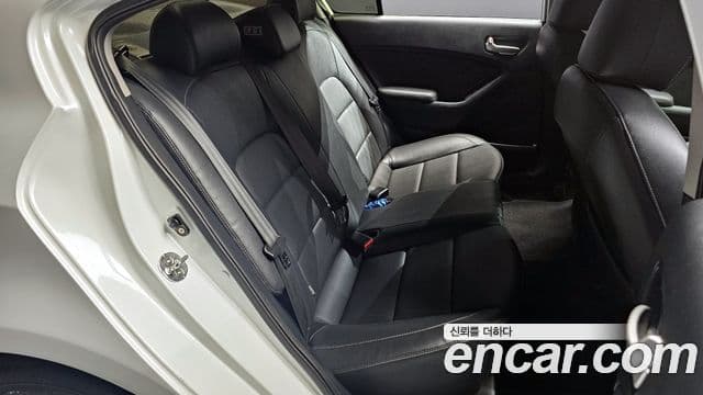 Kia The / новый New K3 Style, 2018 12