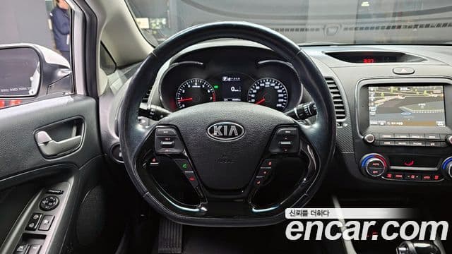 Kia The / новый New K3 Style, 2018 13