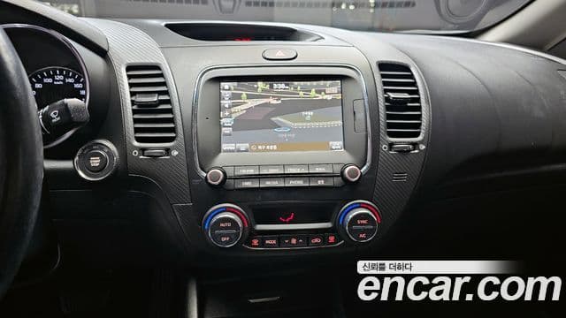 Kia The / новый New K3 Style, 2018 16