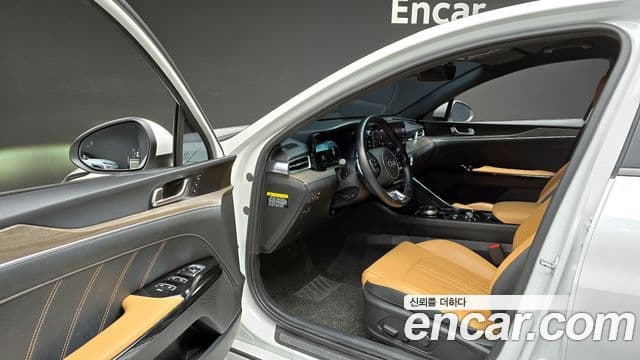 Kia K5 3세대 Signature, 2020 11