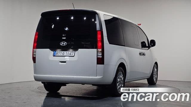Hyundai Staria Modern, 2025 2