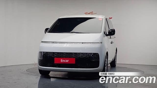 Hyundai Staria Modern, 2025 3