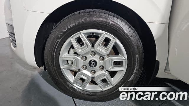 Hyundai Staria Modern, 2025 все фото