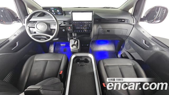 Hyundai Staria Modern, 2025 7