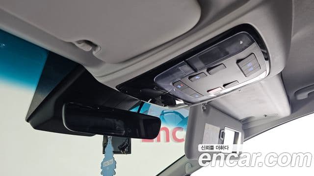 Hyundai Staria Modern, 2025 19