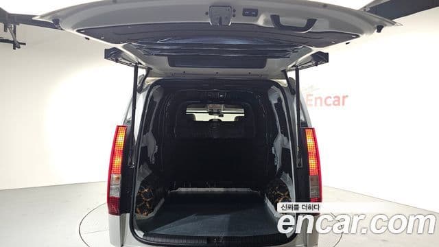 Hyundai Staria Modern, 2025 20