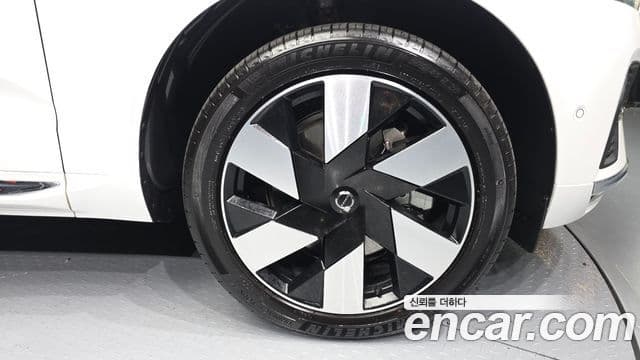 Volvo XC60 2세대 T8 Ultra Bright, 2025 все фото