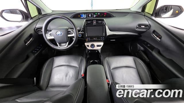 Toyota 프리우스 4세대 1.8 E, 2017 7