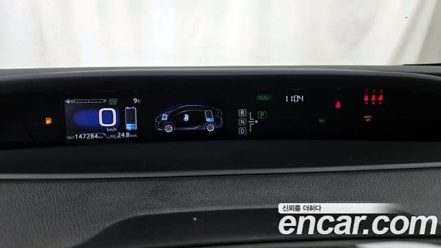 Toyota 프리우스 4세대 1.8 E, 2017 8