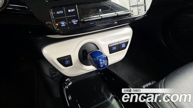 Toyota 프리우스 4세대 1.8 E, 2017 9