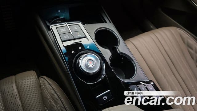 Kia K8 гибрид Signature, 2023 9