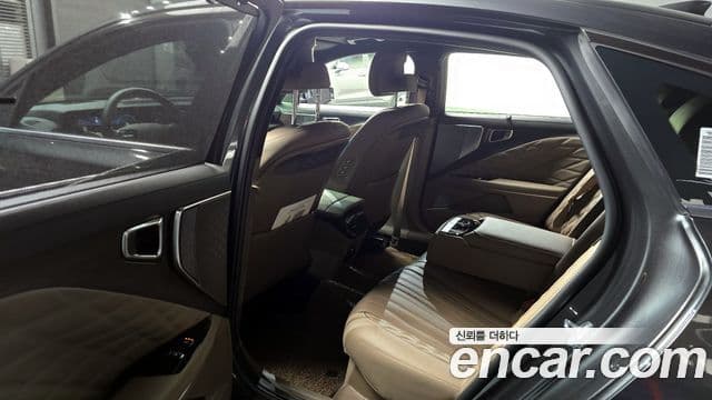 Kia K8 гибрид Signature, 2023 11